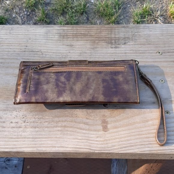 Mundi Wristlet Wallet Clutch Buckle Brown - Picture 2 of 4